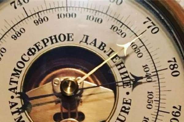 Как влияет низкое и высокое атмосферное давление на гипертоников и гипотоников