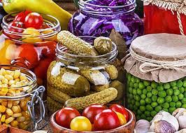 Почему консервированные продукты могут быть опасны для здоровья: какое влияние они оказывают на организм человека