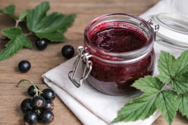 Смородина, перетертая с сахаром без варки Смородина, перетертая с сахаром без варки0