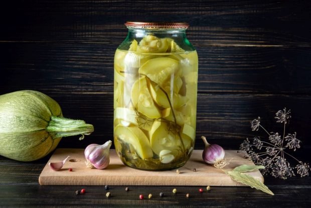 Соленые кабачки на зиму в банках Соленые кабачки на зиму в банках0